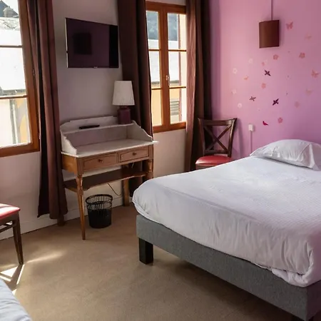 Logis - & Restaurant La Corne D 'abondance 3* Bourgtheroulde
