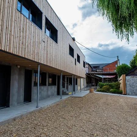 ホテル Logis - & Restaurant La Corne D 'abondance 3*