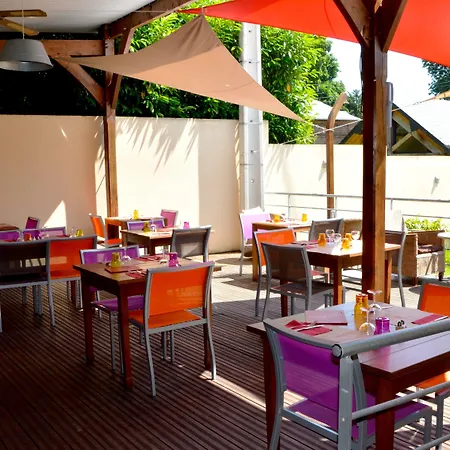 Logis - & Restaurant La Corne D 'abondance Otel Bourgthéroulde