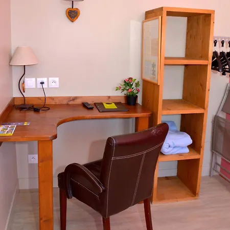 Logis - & Restaurant La Corne D 'abondance 3* Bourgthéroulde