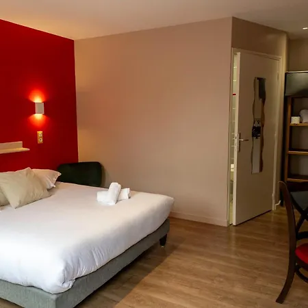 Otel Logis - & Restaurant La Corne D 'abondance