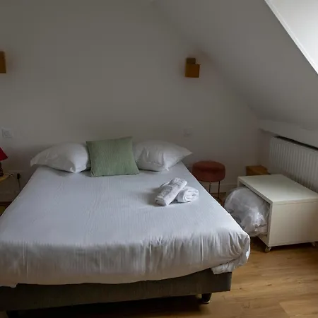 Logis - & Restaurant La Corne D 'abondance Otel