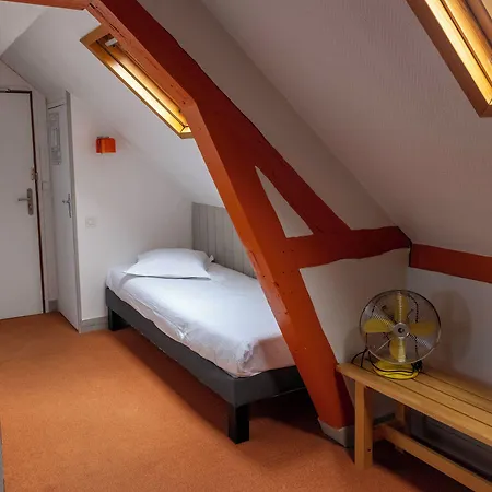 Hotel Logis - & Restaurant La Corne D 'abondance Bourgthéroulde