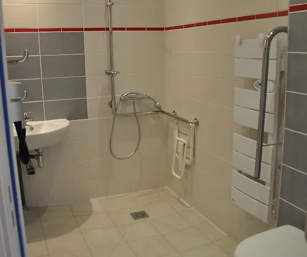 Hotel La Corne D 'abondance 3*